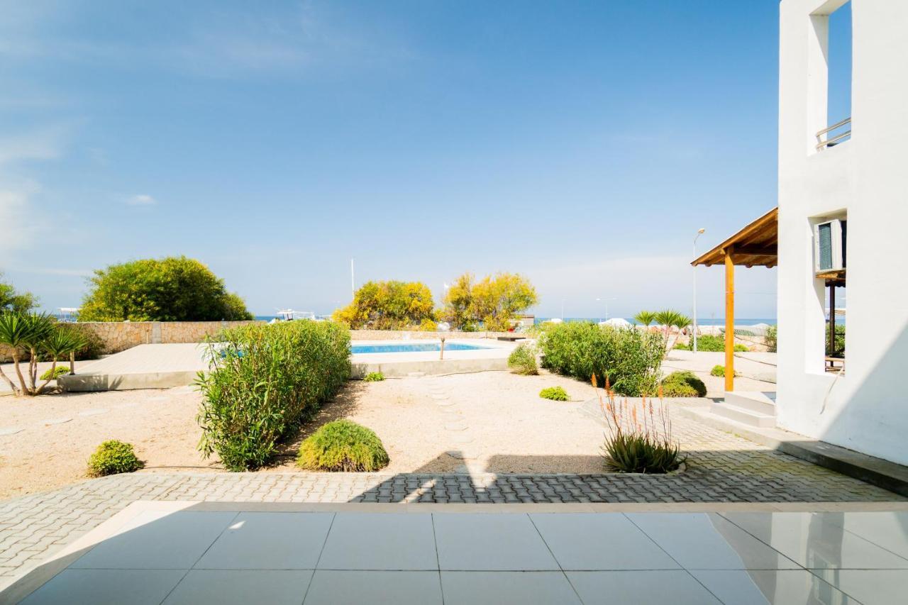 Spacious Three-Bedroom Apartment With Sea View A4 Lapithos  Exterior photo